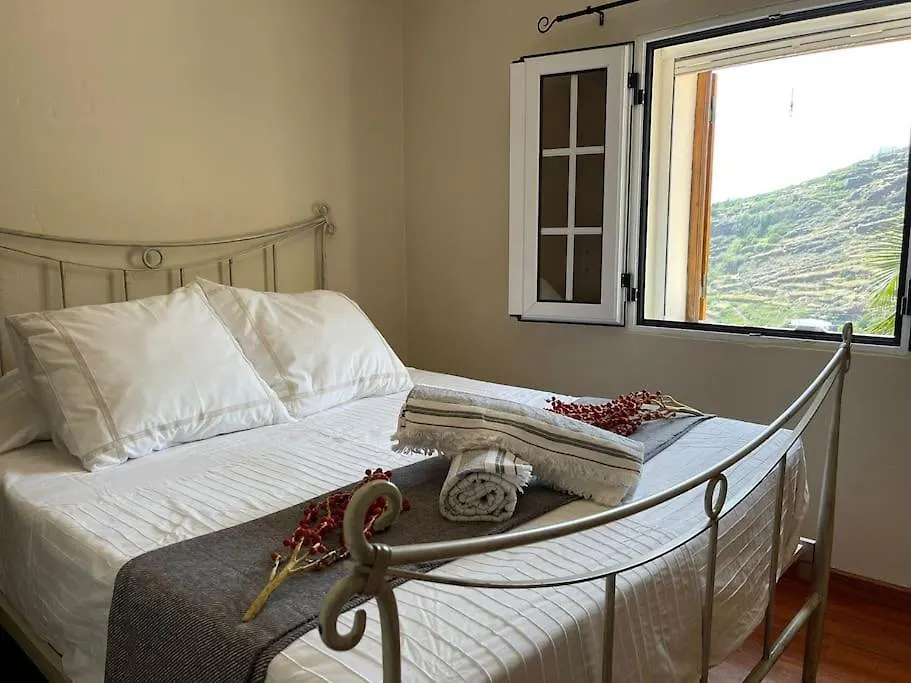 Secluded Cottage W Pool, Oceanside View, 3Br, 3Ba Ponta do Sol  Ponta do Sol (Madeira)